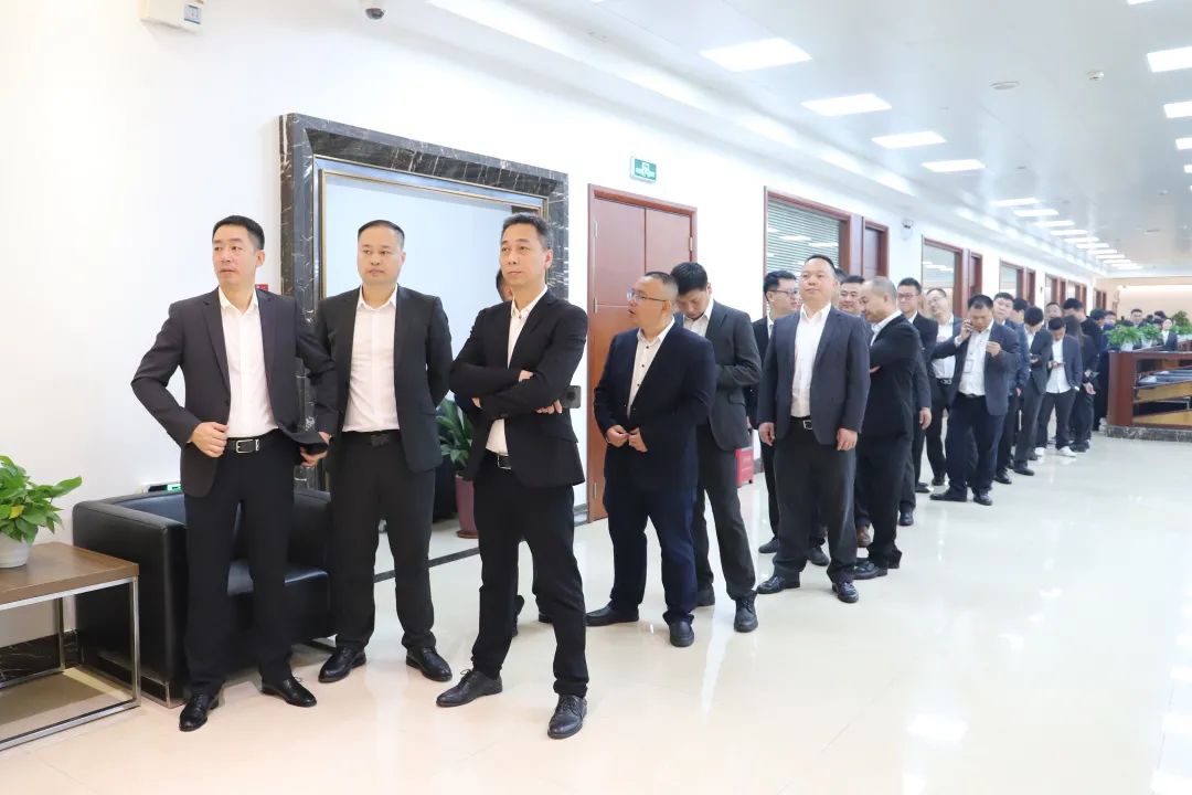 2023邁步新征程，宏陶瓷磚地磚將堅持穩(wěn)中求進的工作總基調(diào)